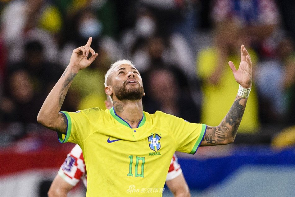 开他们在比 开他们在比