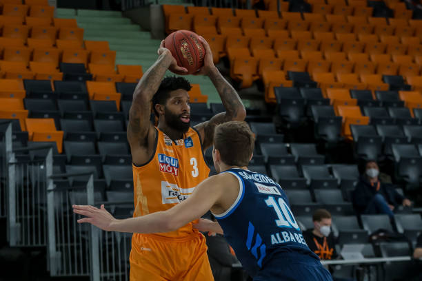 他就凭借一 他就凭借一