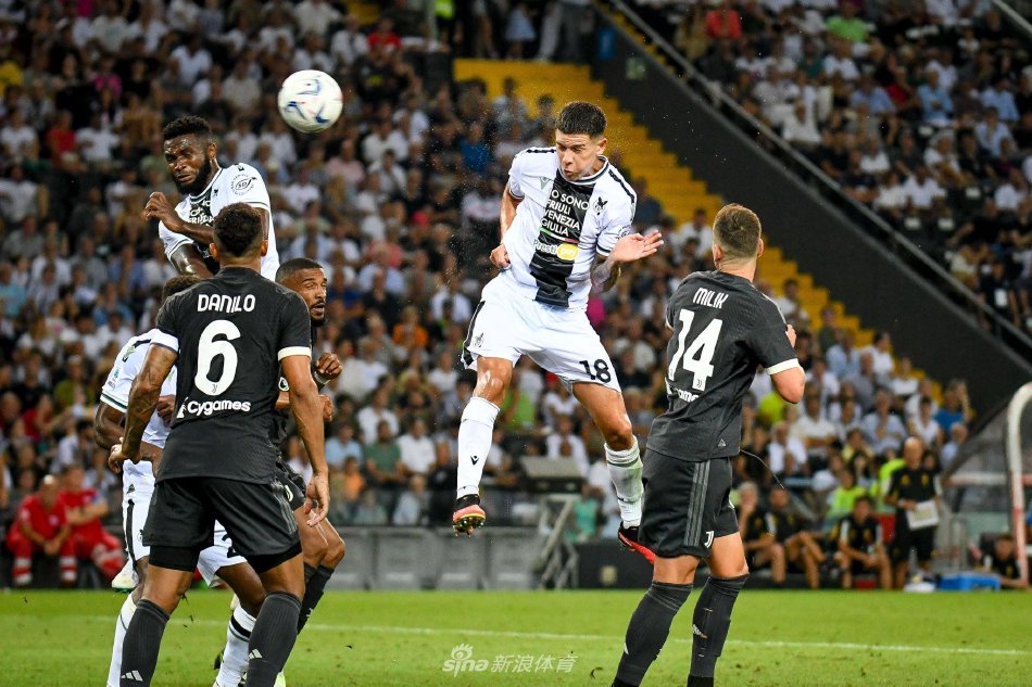 这样打球是 这样打球是